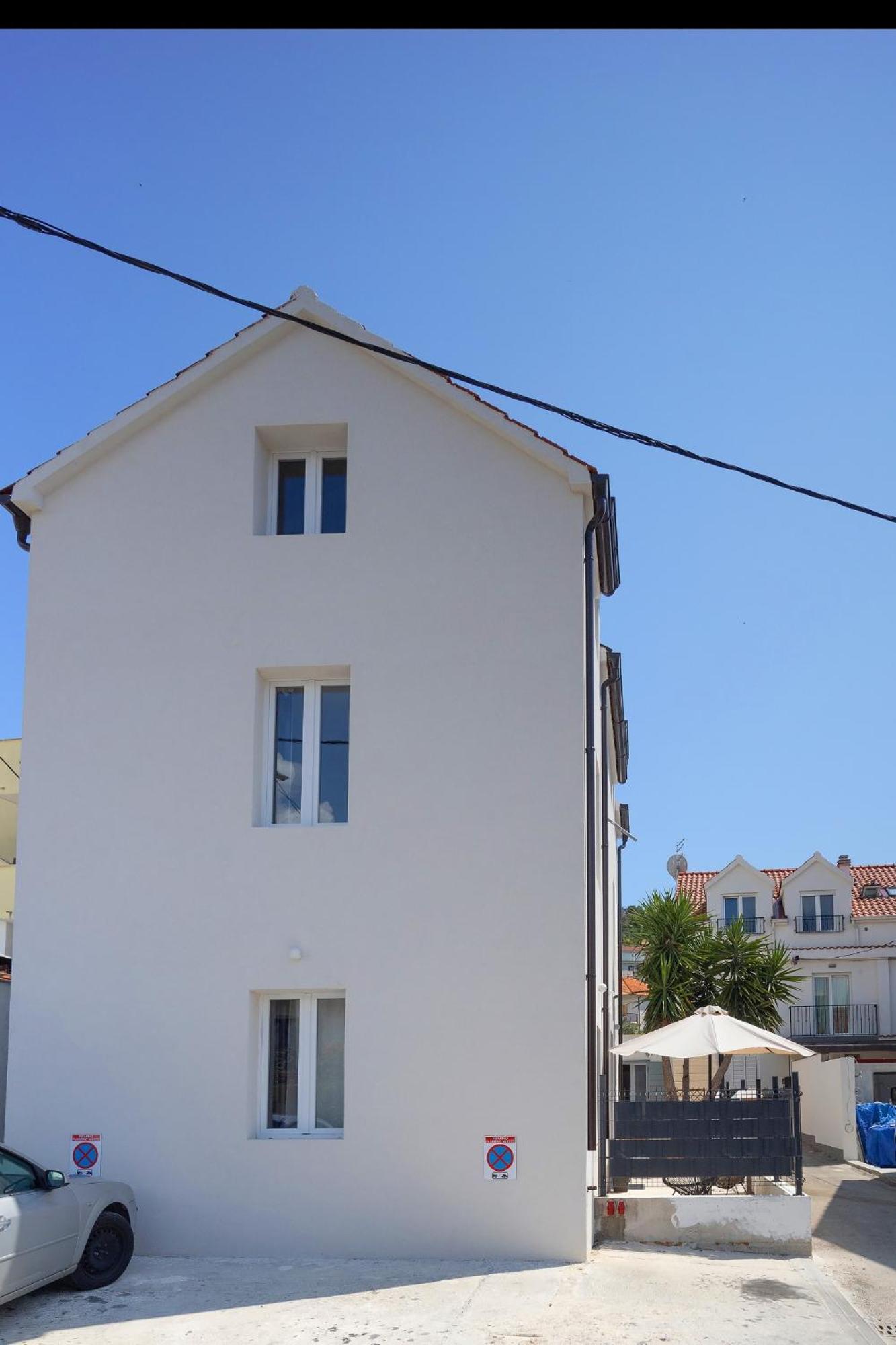 Studio Apartments Yucca, 2-Min To The Beach And 5 To Trogir Exterior photo